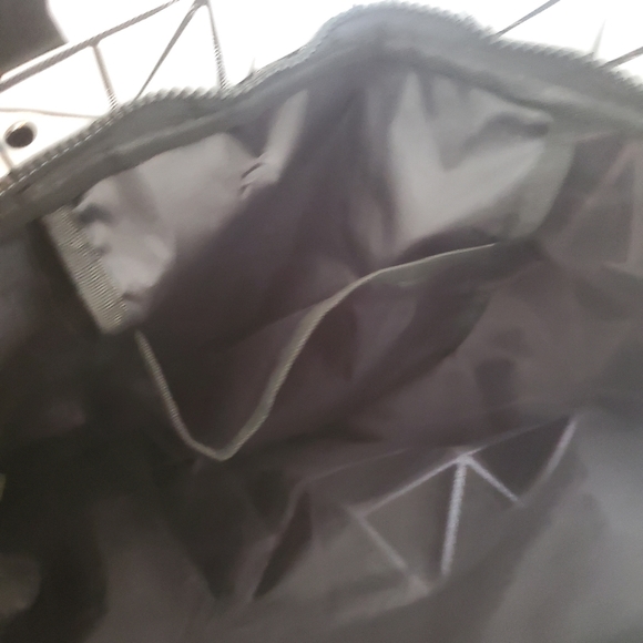 White Geometric Triangle Tote Bag - Picture 6 of 7